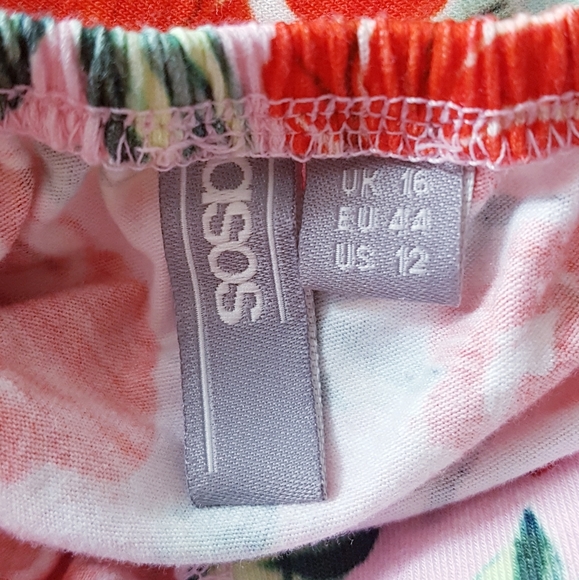 ASOS Pink & Red Roses Bubble Hem Short Dress - Picture 9 of 13